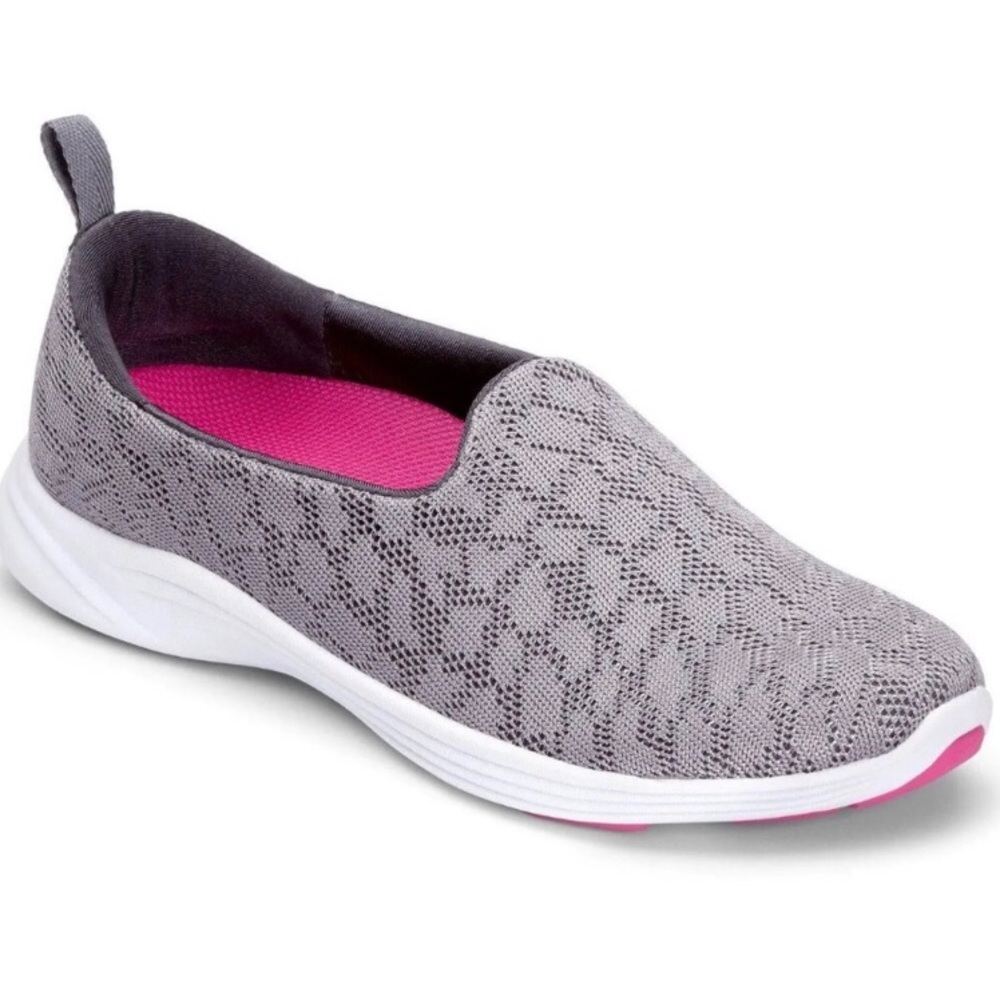 NWOT Vionic Hydra slip on sneakers!